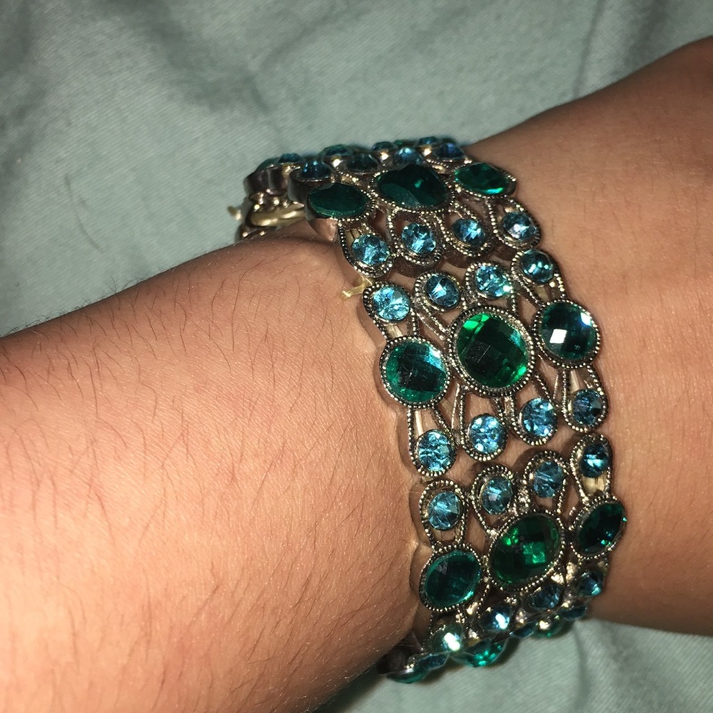 A bracelet